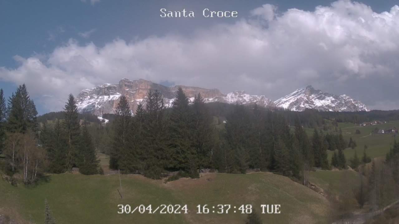 Webcam from Chalet alla Cascata towards Santa Croce